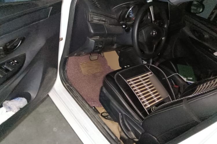 Used Toyota YARiS L Zhi Xiang 2017 1.5E CVT Dynamic Edition Driver Seat