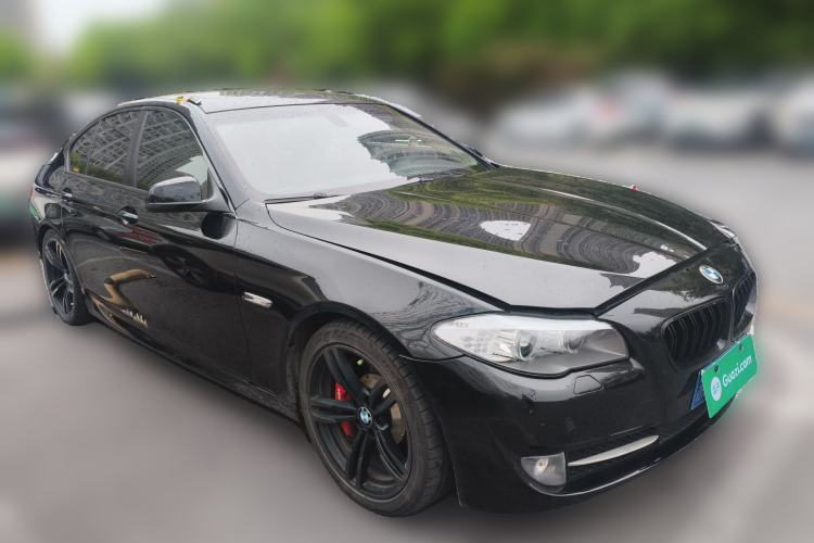 Used BMW 5 Series 2011 535i Sport Edition Front Right 45 Deg