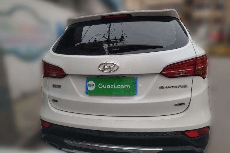 Used Hyundai Santa Fe 2013 2.4L Automatic 4x4 Prestige Edition
