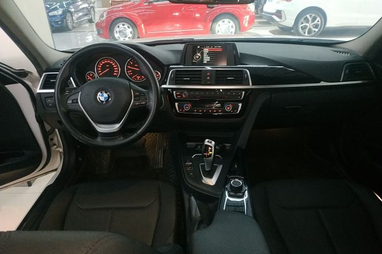 Used BMW 3 Series 2017 320Li Fashion Model
