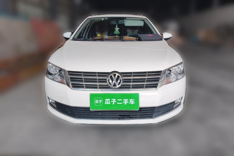 Used Volkswagen Gran Lavida 2013 1.6L Manual Comfort Model
