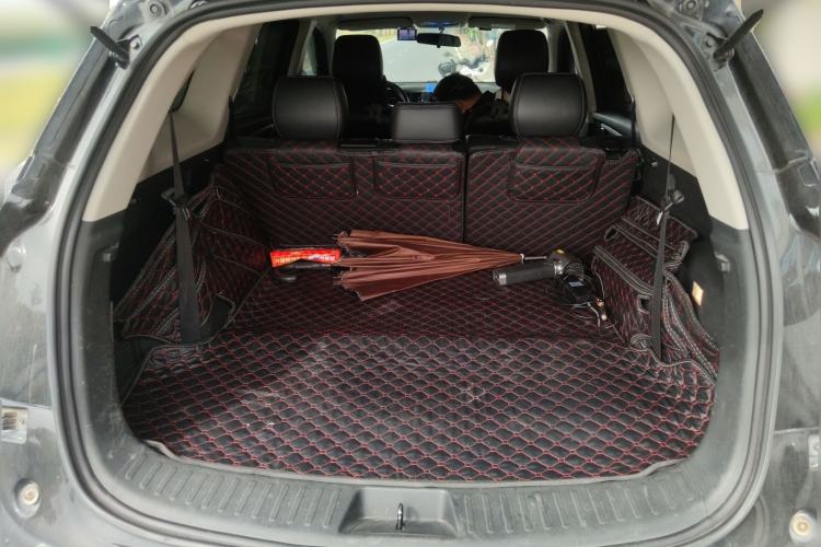 Used Landian E5 2024 Honor Edition 100KM Comfort Model 7 Seats Trunk