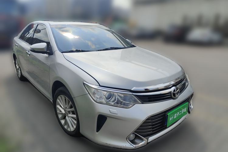 Used Toyota Camry 2015 2.5G Luxury Navigation Edition Front Right 45 Deg