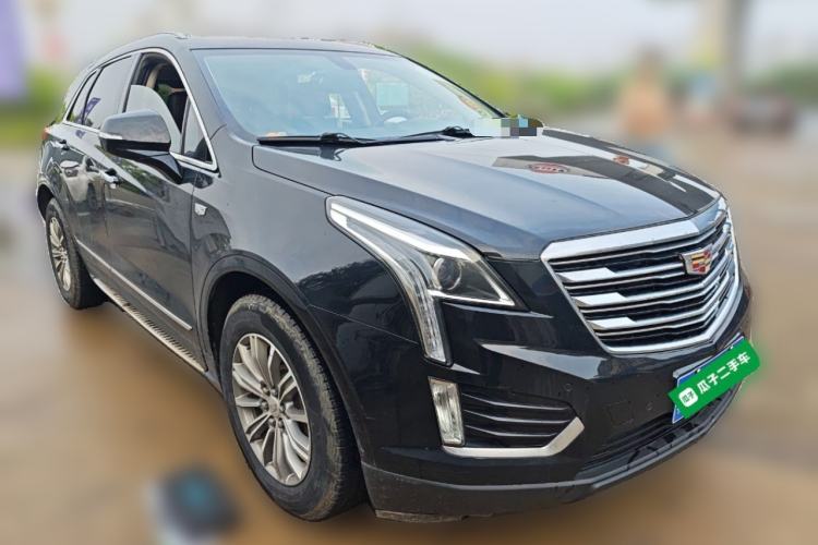 Used Cadillac XT5 2018 25T Luxury Model Front Right 45 Deg