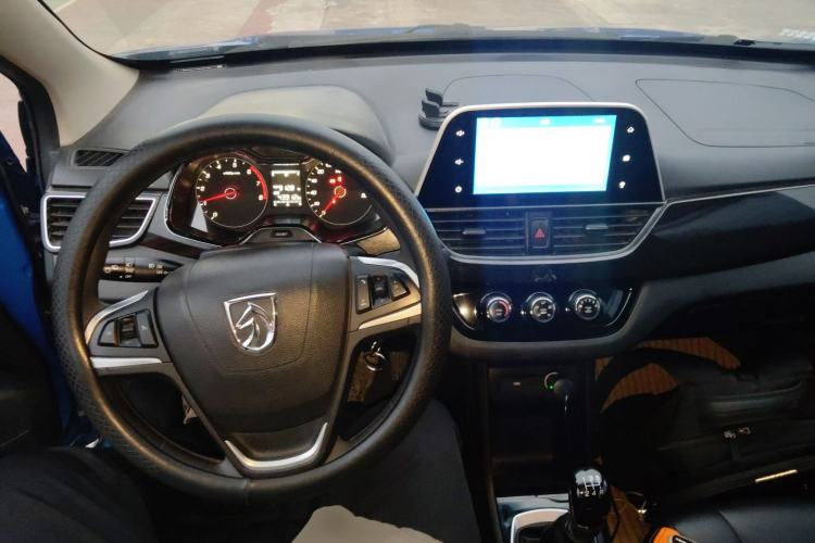 Used Baojun 310 2016 1.2L Manual Luxury Model

