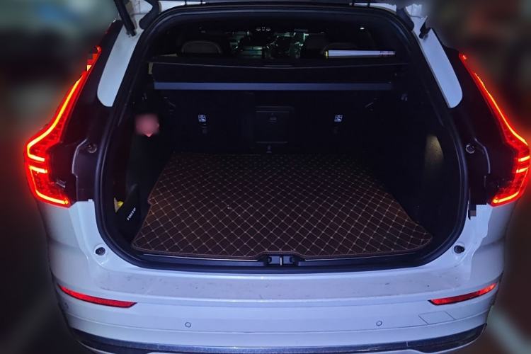 Used Volvo XC60 New Energy 2022 T8 Plug-in Hybrid All-Wheel Drive Smart Luxury Edition
