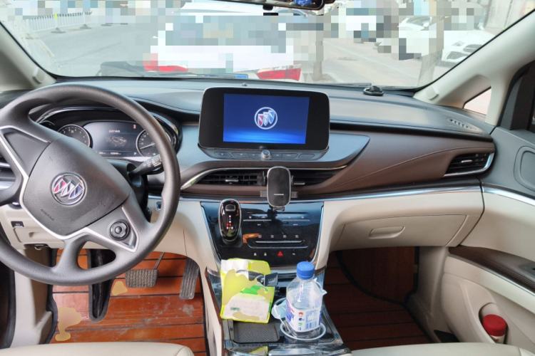 Used Buick GL8 2020 Land Cruiser Executive Class 652T Comfort Model Center Console