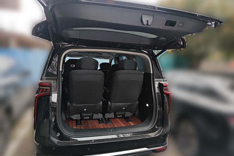 Used SAIC MAXUS G90 2022 2.0T Xingyun Six-Seater Version