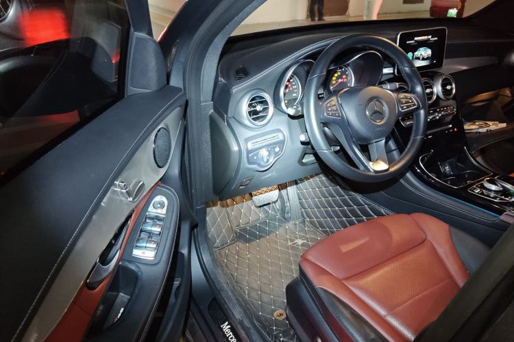 Used Mercedes-Benz GLC Coupe 2019 GLC 200 4MATIC Coupe SUV Driver Seat