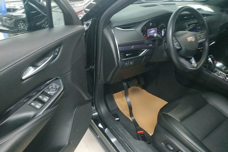 Used Cadillac XT4 2021 28T Two-Wheel Drive Tech Edition
