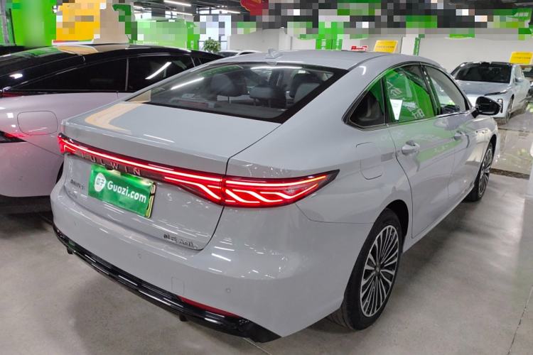 Used Chery Fengyun A8L 2025 1.5 TGDI 145 km Luxury Version Rear Right 45 Deg