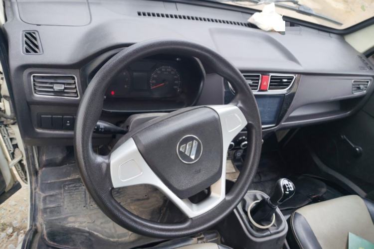 Used Foton Xiangling M 2018 1.2L Semi-承载 Single-Row Rear Single Tire (Cargo) 4W12M1 Steering Wheel