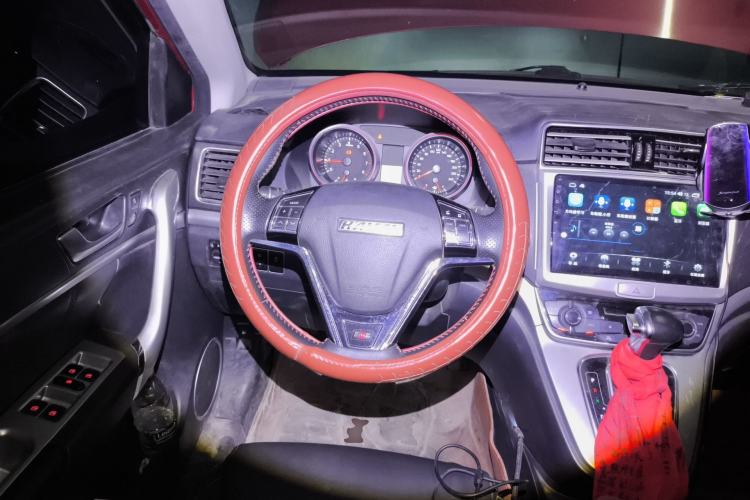 Used Haval H6 2015 Sport Edition 1.5T Automatic Two-Wheel Drive Luxury Model
