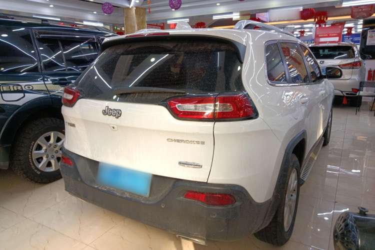 Used Jeep Cherokee 2016 2.4L Leading Smart Version