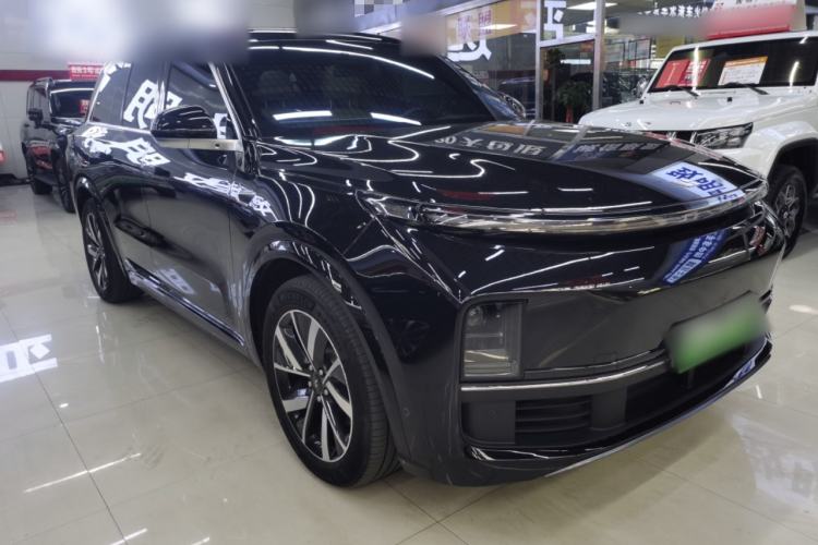 Used Li Auto L8 2023 Pro Model Front Right 45 Deg