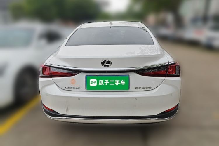 Used Lexus ES 2020 200 Excellence Edition
