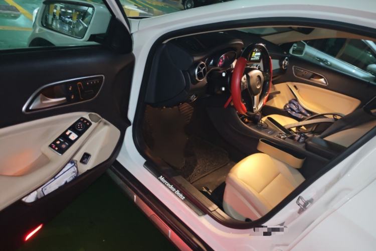 Used Mercedes-Benz GLA 2015 GLA 220 4MATIC Fashion Model