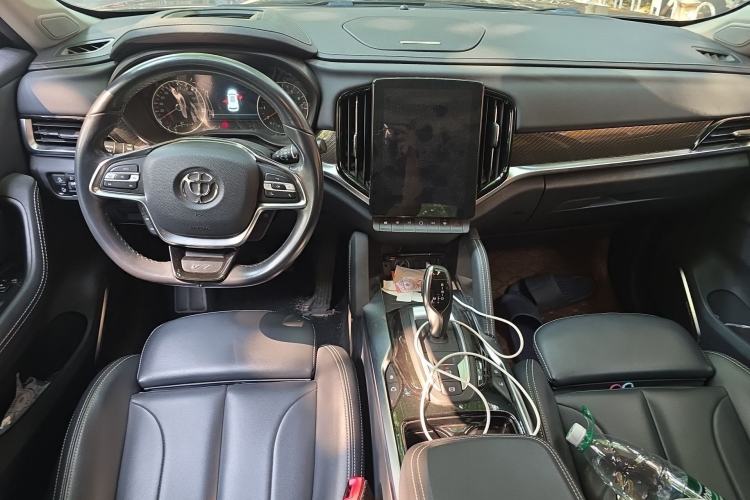 Used Brilliance V7 2019 300T Automatic Flagship Model 5 Seats
