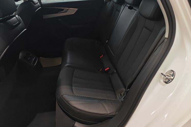 Used Audi A4L 2018 30th Anniversary Edition 40 TFSI Sport Edition