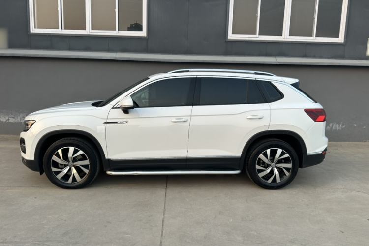 Used Volkswagen Tayron 2020 330TSI Two-Wheel Drive Luxury Smart Connectivity Version
