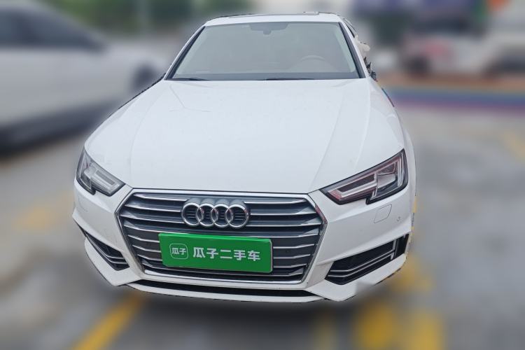 Used Audi A4L 2018 30th Anniversary Edition 40 TFSI Fashion Model
