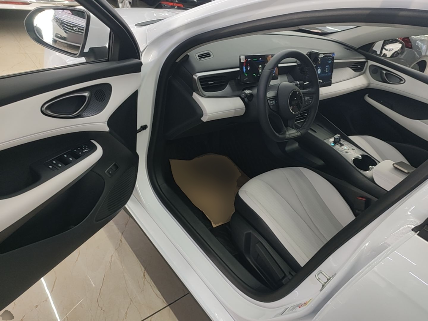 BYD Seal 05 DM-i 2025 DM-i Smart Drive 55KM Luxury Model — снимка 18