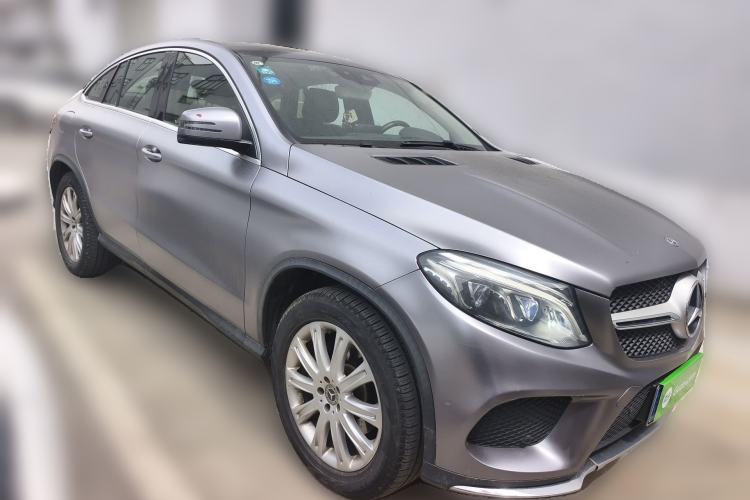 Used Mercedes-Benz GLE Coupe 2017 GLE 320 4MATIC Coupe SUV Front Right 45 Deg