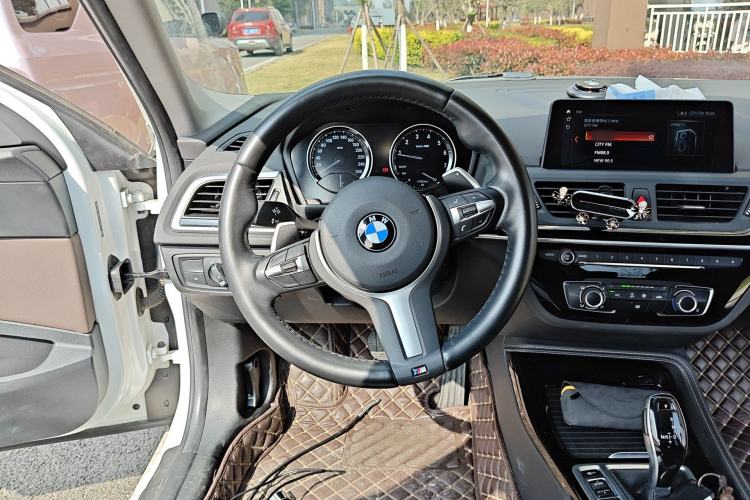 Used BMW 1 Series 2020 125i Leading Model M Sport Package