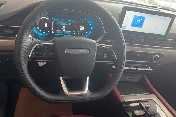 Used JETOUR X70 2024 1.5T DCT Glory PRO 5-Seater
