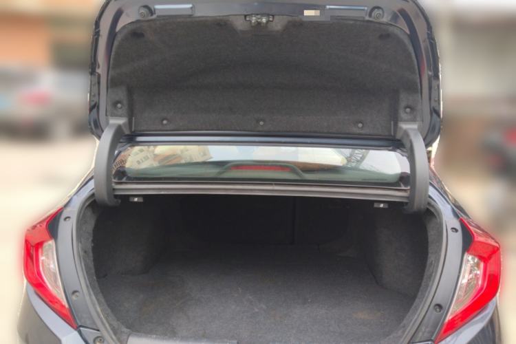 Used Honda Civic 2019 220TURBO CVT Dynamic Edition China VI Emission Standard Trunk