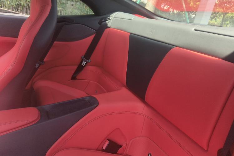 Used Ferrari Portofino 2018 3.9T Left Rear Seat