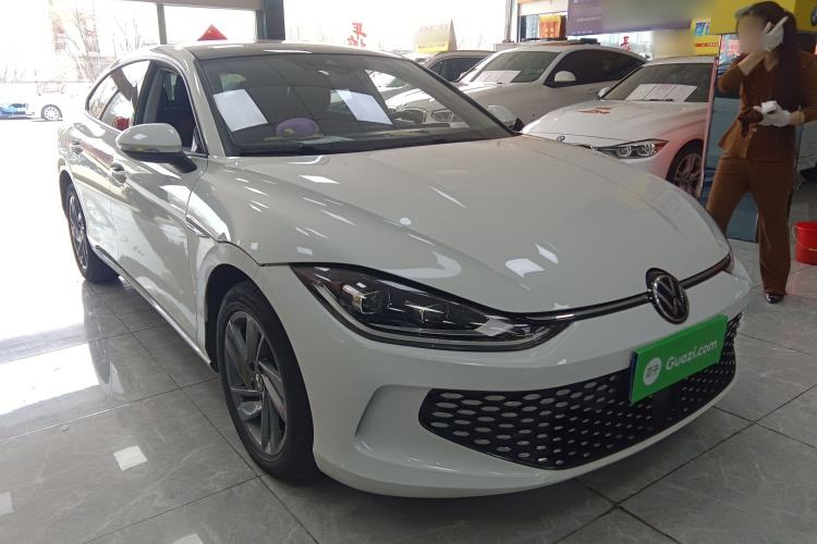 Used Volkswagen Lamando 2024 Lavida L 280TSI DSG Spicy Edition Front Right 45 Deg