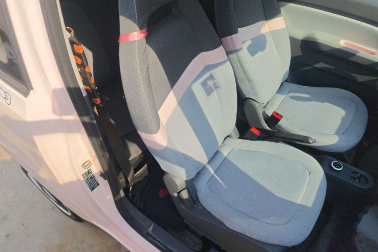 Used Wuling Hongguang MINIEV 2021 Macaron Premium Model – Lithium Iron Phosphate Right Front Seat