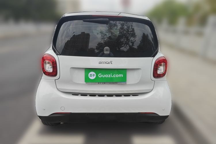 Used smart fortwo 2017 1.0L 52kW New Sound Special Edition China V Emission Standard