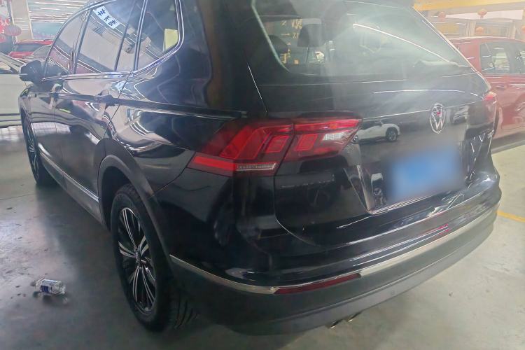 Used Volkswagen Tiguan L 2021 330TSI Automatic Two-Wheel Drive Smart Edition