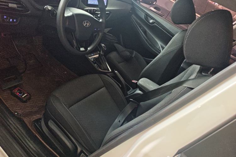 Used Hyundai Celesta 2018 1.6L Automatic GL Enjoyment Version China V Standard
