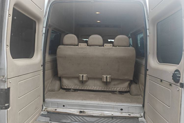 Used Ford Transit Custom 2009 2.4T Diesel Luxury Short Wheelbase Mid-Roof Emission Standard III
