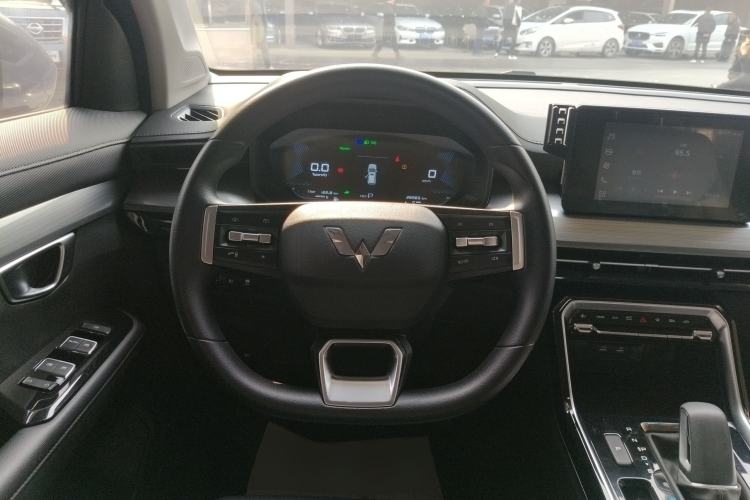 Used Wuling Asta 2022 2.0L DHT Electric Power Version
