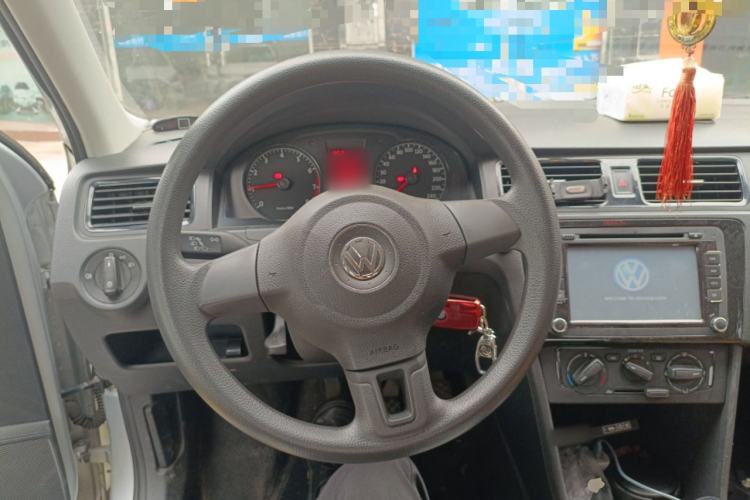 Used Volkswagen Santana 2015 1.4L Manual Fashion Edition
