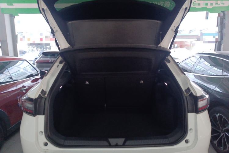 Used Volkswagen ID.4 X 2025 Smart Version Pure & Intelligent Enjoyment Edition Trunk