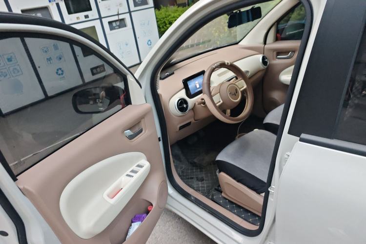 Used Wuling Hongguang MINIEV 2025 Four-Door Version Advanced Edition Driver Seat