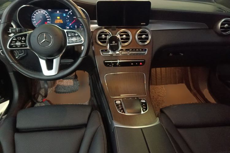 Used Mercedes-Benz GLC 2020 Facelift GLC 300 L 4MATIC Dynamic Edition
