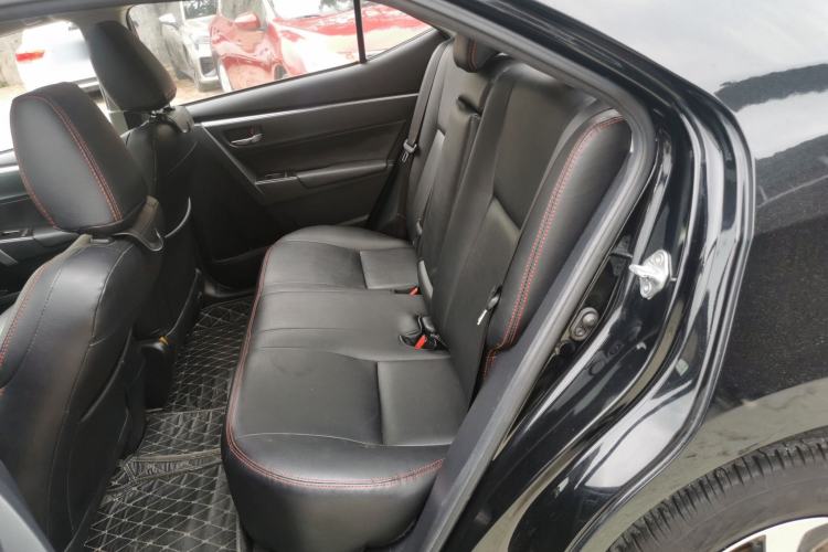 Used Toyota Levin 2017 Revised 185T CVT Elite Edition China V Standard Left Rear Seat