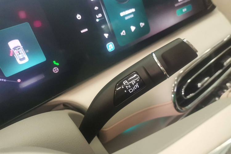 Used ORA Ballet Cat 2022 401 km Nutcracker Edition
