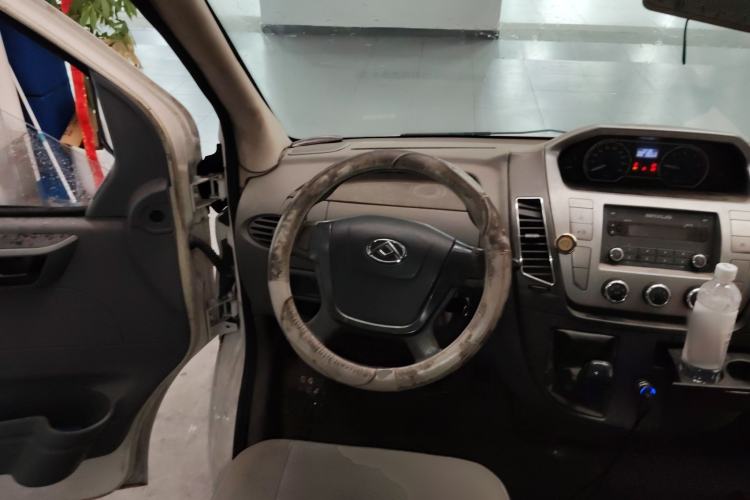 Used SAIC MAXUS Xintu V80 2012 2.5T Mid-Roof Value-Added Logistics Version A Steering Wheel