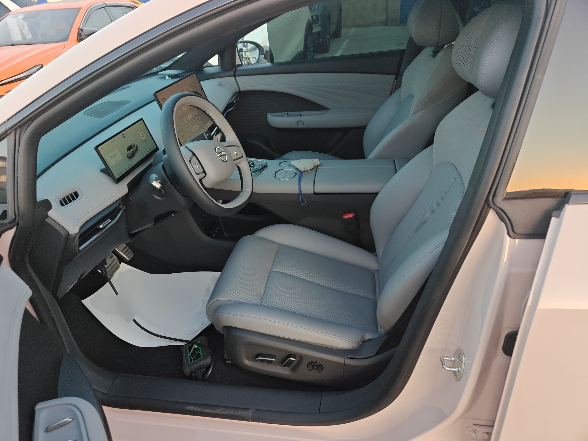 Переднее сиденье в автомобиле