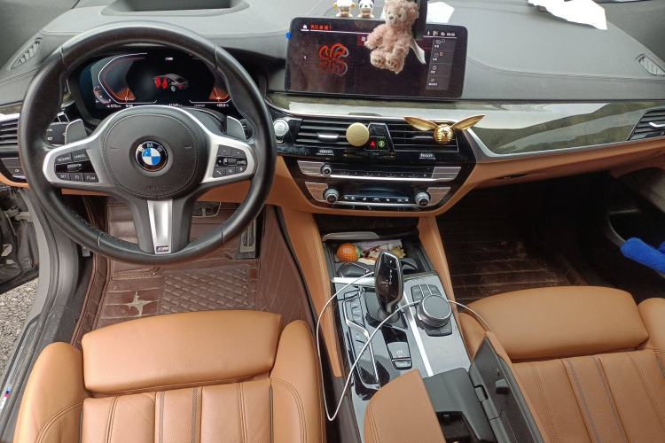 Used BMW 6 Series GT 2021 630i M Sport Package Center Console
