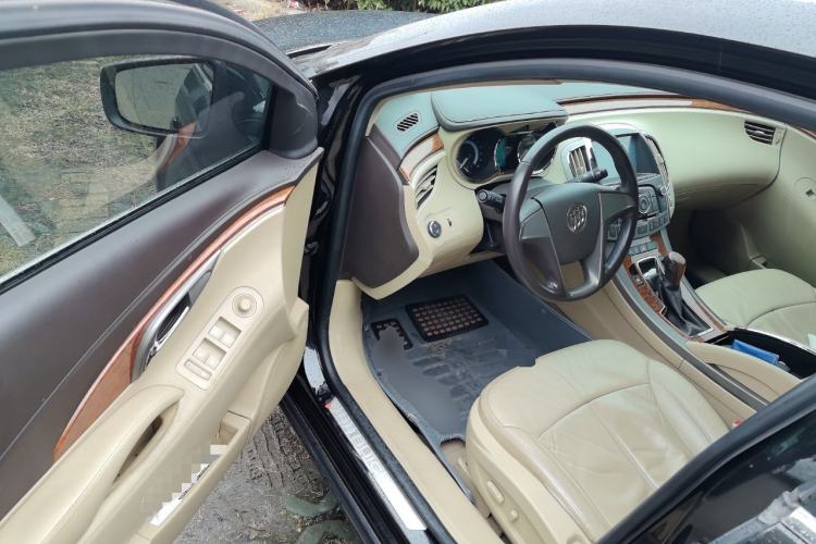 Used Buick LaCrosse 2012 2.4L SIDI Elegant Edition
