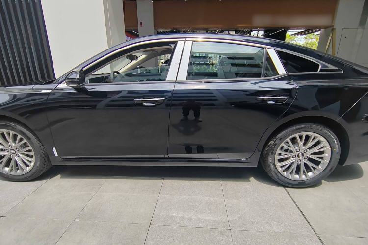 Used Bestune B70 2025 Dragon Edition 1.5T Enjoy Customization Model
