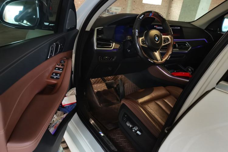 Used BMW X5 2019 xDrive40i Luxury Model with M Sport Package
